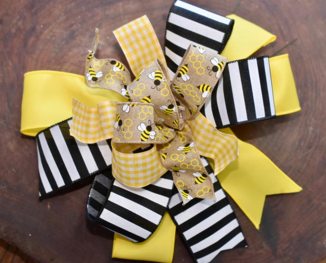 Bee Happy Bow - 12"